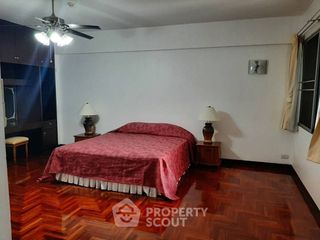 À louer 3 chambres appartement à Khlong Toei, Bangkok
