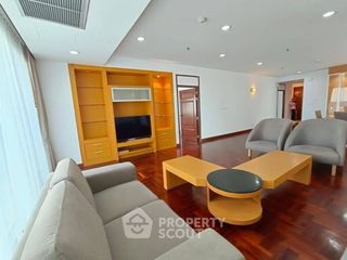 For rent 3 bedrooms apartment in Khlong Toei, Bangkok