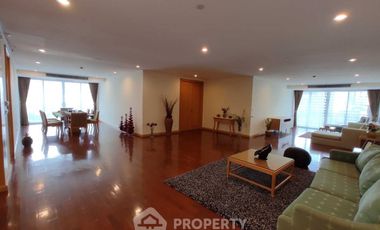Apartamento en alquiler de 3 habitaciones en Khlong Toei, Bangkok