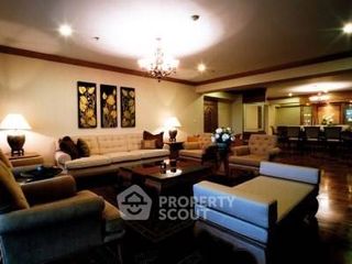 Apartamento en alquiler de 3 habitaciones en Watthana, Bangkok
