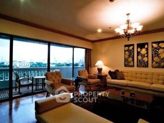 Apartamento en alquiler de 3 habitaciones en Watthana, Bangkok