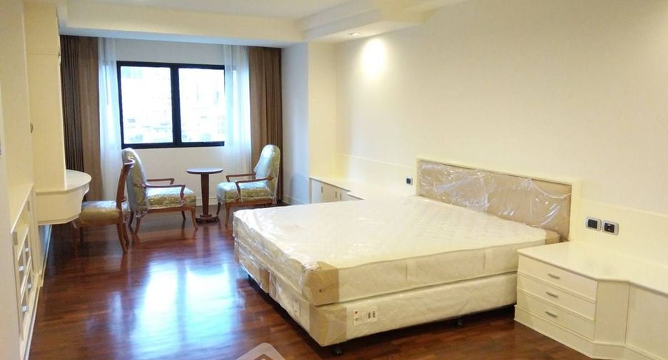 À louer 3 chambres appartement à Khlong Toei, Bangkok