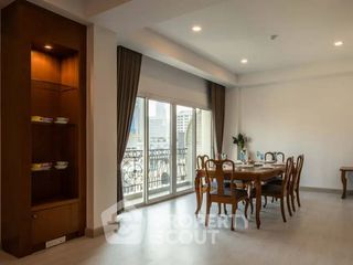 For rent 3 bedrooms apartment in Watthana, Bangkok
