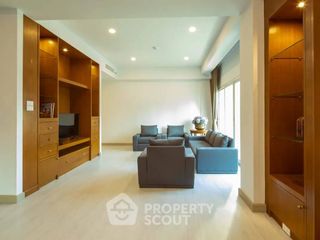 For rent 3 bedrooms apartment in Watthana, Bangkok