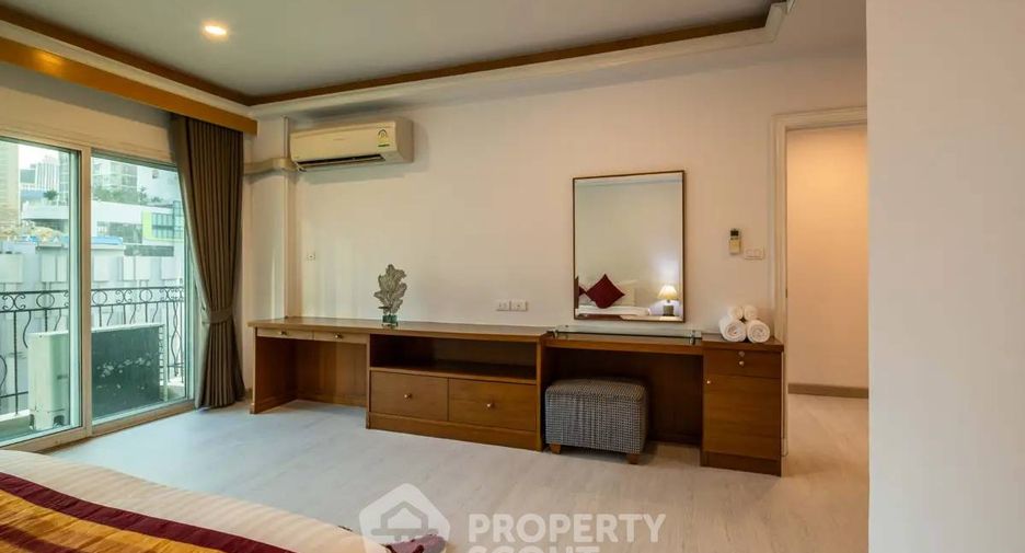 Apartamento en alquiler de 3 habitaciones en Watthana, Bangkok