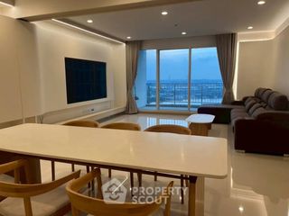À louer 2 chambres condo à Yan Nawa, Bangkok