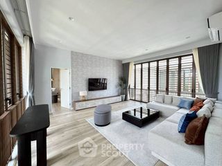 For rent 4 bedrooms house in Bang Kapi, Bangkok