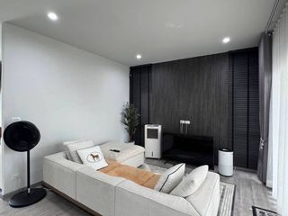 出租 3 卧室 独立屋 在 Lat Krabang, 曼谷
