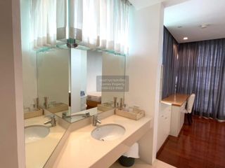 À louer 3 chambres condo à Bang Kho Laem, Bangkok