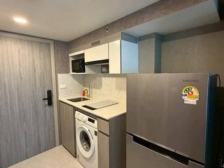 Condo en alquiler de 2 habitaciones en Bang Rak, Bangkok