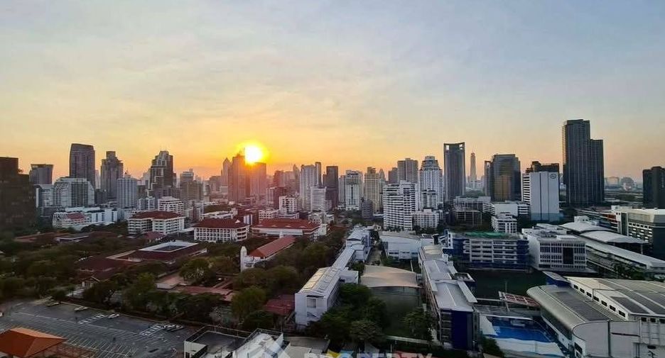 Wohnung zur Miete mit 2 Zimmer in Watthana, Bangkok