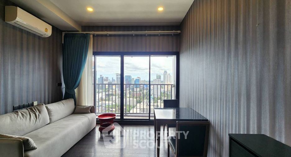 For rent 2 bedrooms condo in Watthana, Bangkok