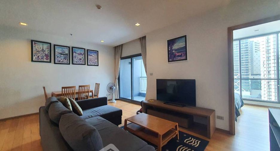 For rent 3 bedrooms condo in Khlong Toei, Bangkok