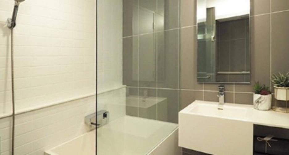 For rent 1 bed condo in Phra Khanong, Bangkok