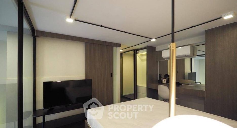 For rent 1 bed condo in Phra Khanong, Bangkok