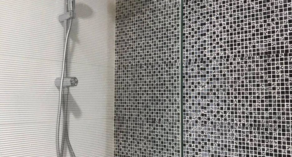 For rent 2 bedrooms condo in Sathon, Bangkok