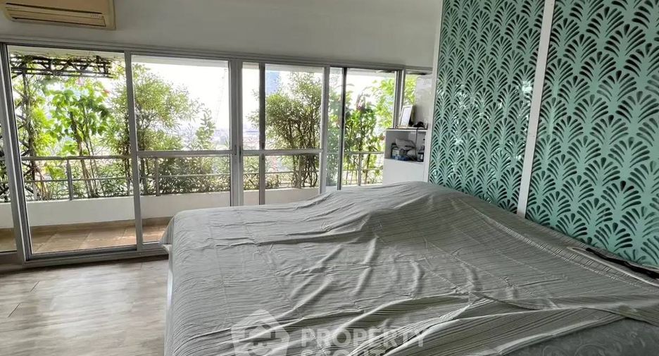 Condo en alquiler de 4 habitaciones en Sathon, Bangkok