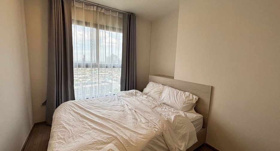 Condo en alquiler de 3 habitaciones en Watthana, Bangkok