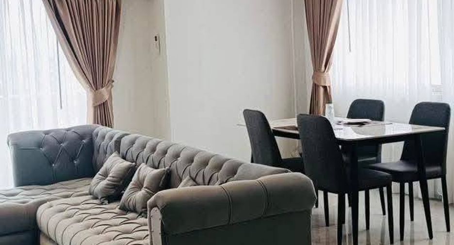 For rent 3 bedrooms condo in Jomtien, Pattaya