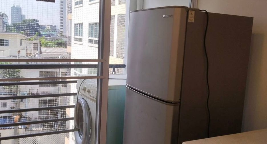 For rent 2 ベッドルーム condo in Khlong Toei, Bangkok