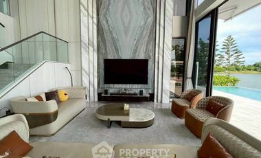 Casa en alquiler de 5 habitaciones en Bang Phli, Samut Prakan