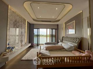 Casa en alquiler de 5 habitaciones en Bang Phli, Samut Prakan