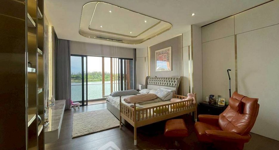 Casa en alquiler de 5 habitaciones en Bang Phli, Samut Prakan