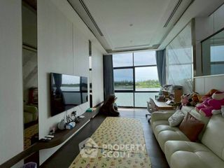 Casa en alquiler de 5 habitaciones en Bang Phli, Samut Prakan