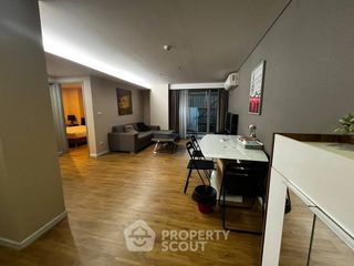 For rent 2 bedrooms condo in Yan Nawa, Bangkok