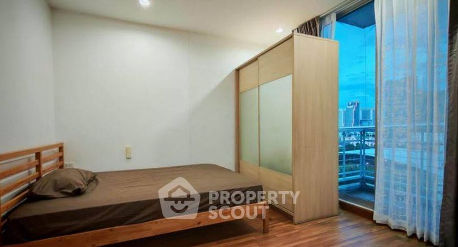 Wohnung zur Miete mit 3 Zimmer in Yan Nawa, Bangkok