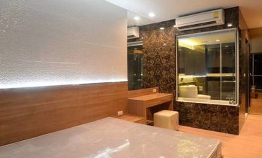 For rent 2 bedrooms condo in Sathon, Bangkok
