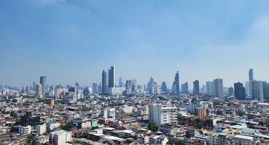 For rent 2 bedrooms condo in Khlong San, Bangkok