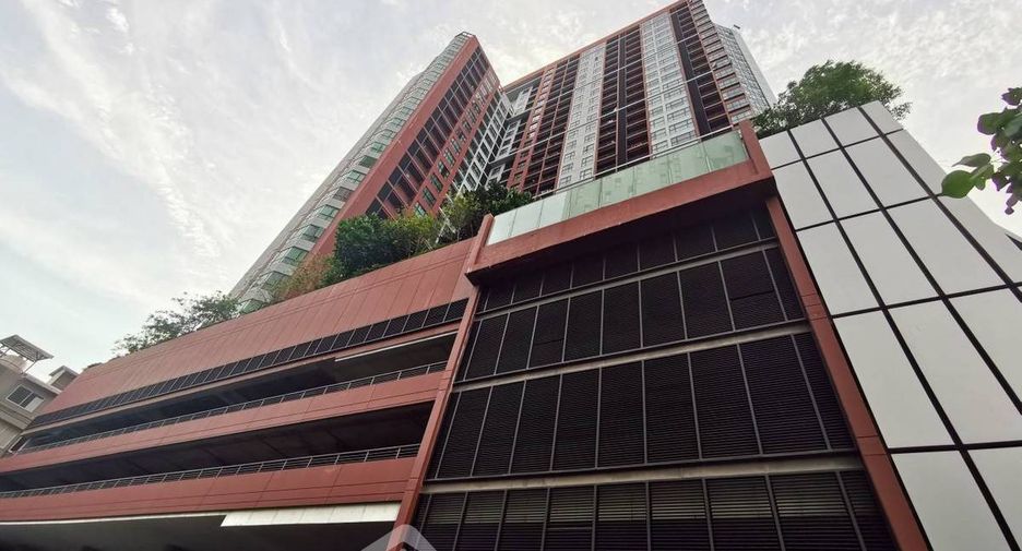 Condo en alquiler de 1 habitaciones en Khlong Toei, Bangkok
