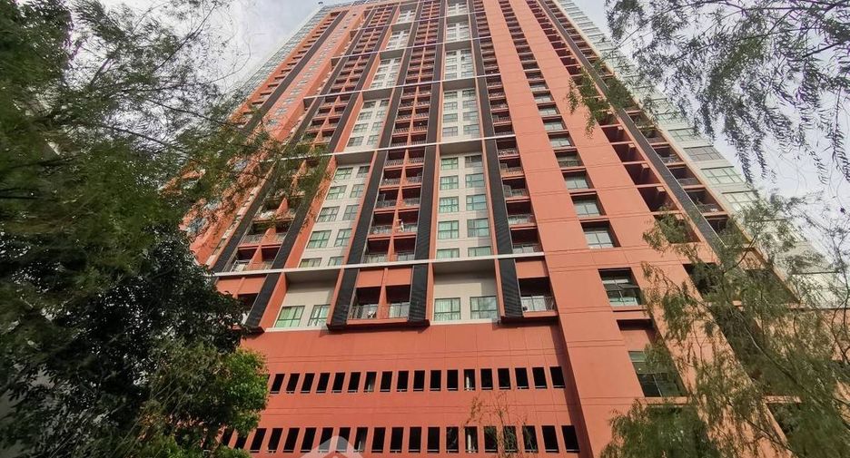 Condo en alquiler de 1 habitaciones en Khlong Toei, Bangkok