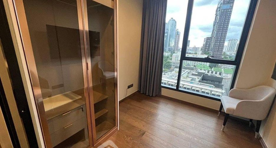 For rent 2 bedrooms condo in Khlong Toei, Bangkok
