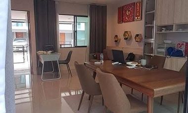 Reihenhaus zur Miete mit 3 Zimmer in Suan Luang, Bangkok