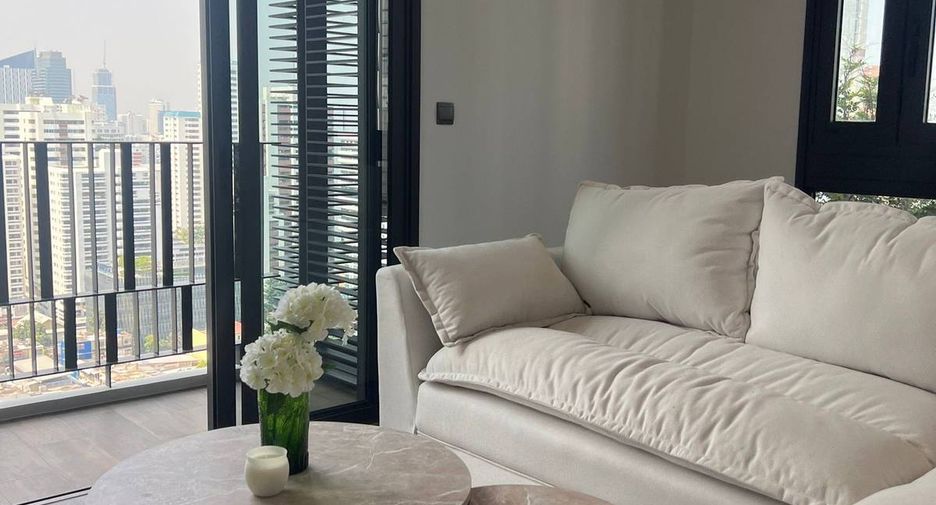 For rent 2 bedrooms condo in Khlong Toei, Bangkok