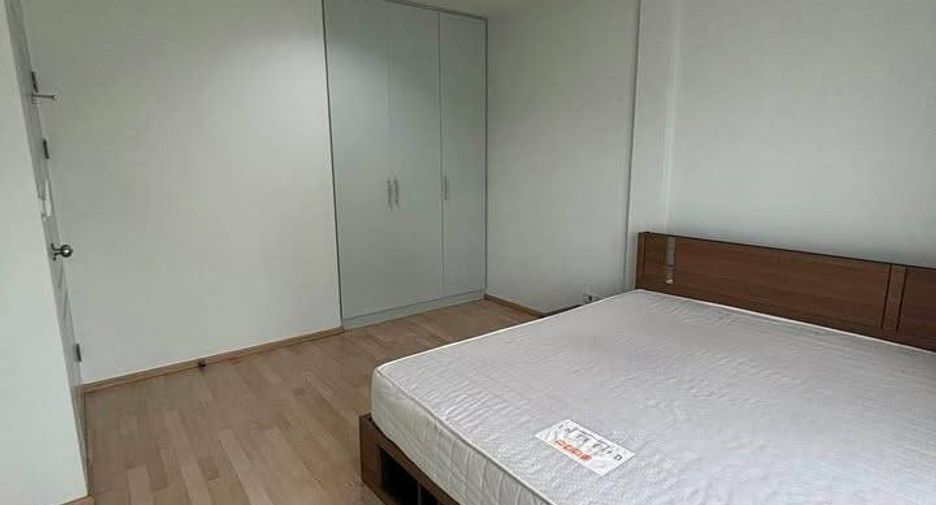 Reihenhaus zur Miete mit 3 Zimmer in Suan Luang, Bangkok