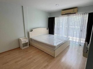 Reihenhaus zur Miete mit 3 Zimmer in Suan Luang, Bangkok