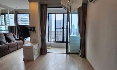 Condo en alquiler de 2 habitaciones en Ratchathewi, Bangkok