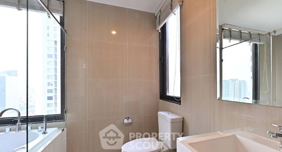 Wohnung zur Miete mit 2 Zimmer in Watthana, Bangkok