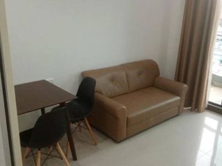 Condo en alquiler de 2 habitaciones en Ratchathewi, Bangkok