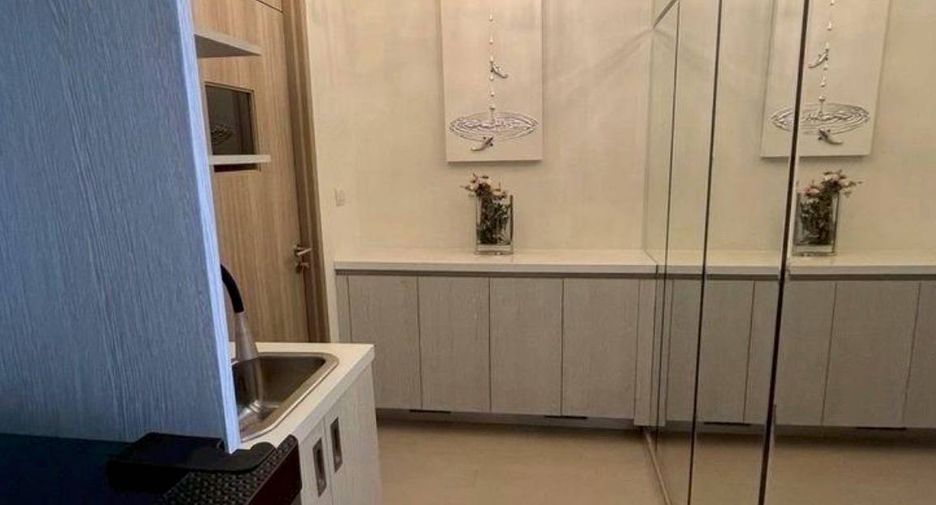 Wohnung zur Miete mit 1 Zimmer in Pathum Wan, Bangkok