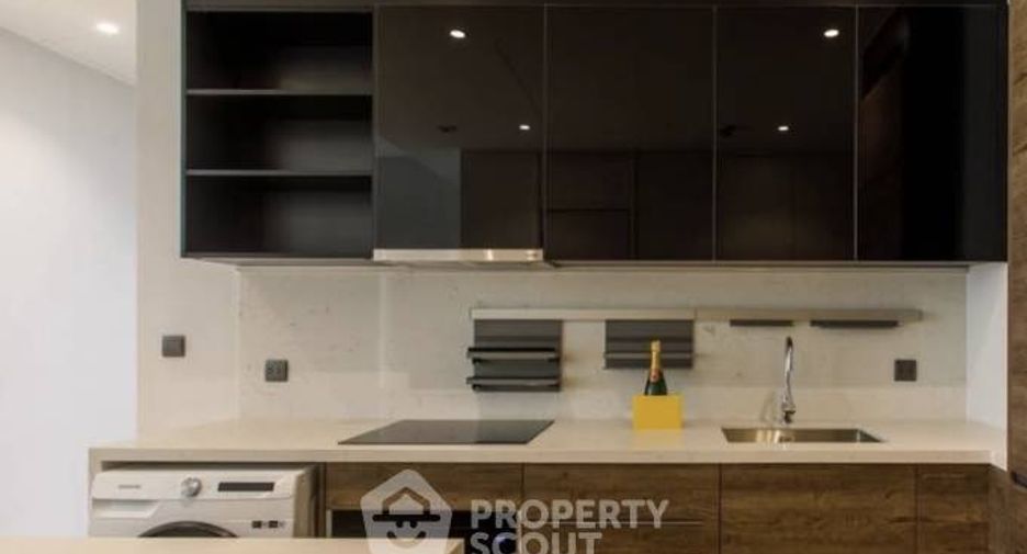 Condo en alquiler de 2 habitaciones en Pathum Wan, Bangkok