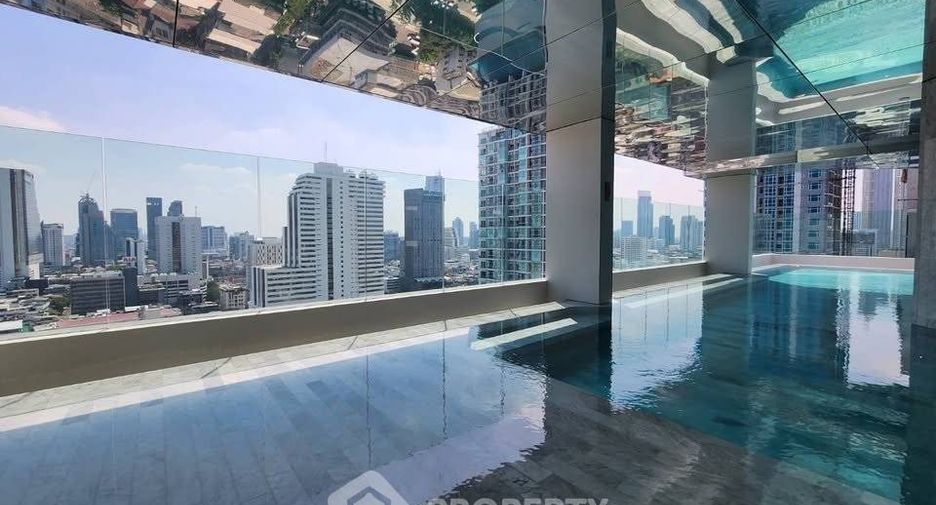 For rent 2 bedrooms condo in Bang Rak, Bangkok