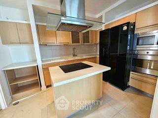 Wohnung zur Miete mit 4 Zimmer in Pathum Wan, Bangkok