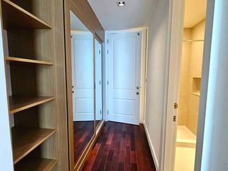Wohnung zur Miete mit 4 Zimmer in Pathum Wan, Bangkok