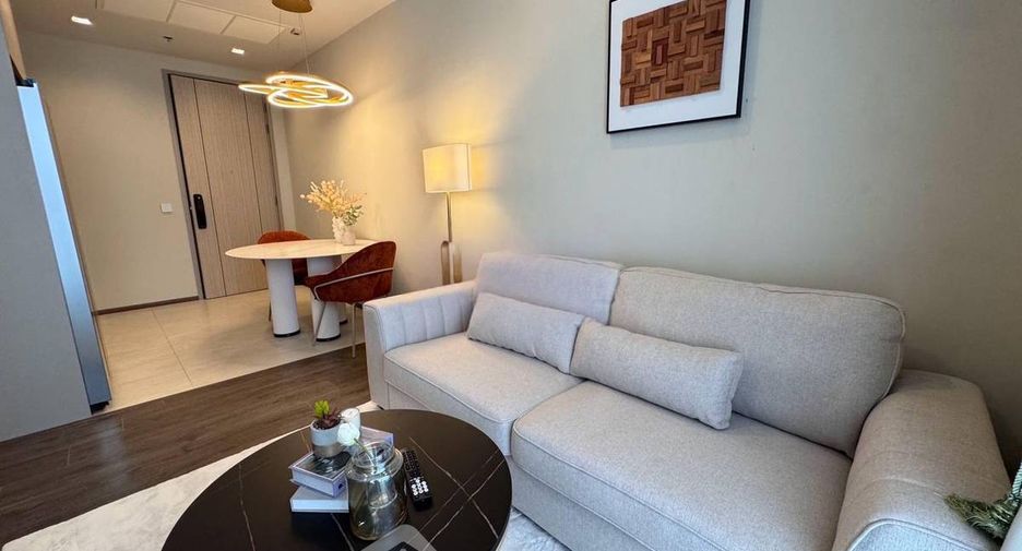 For rent 2 bedrooms condo in Ratchathewi, Bangkok