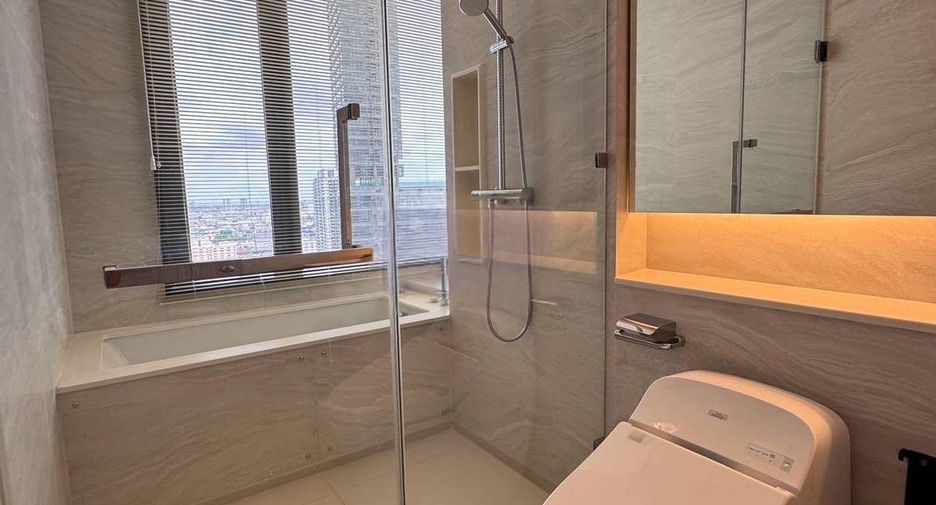 For rent 2 bedrooms condo in Ratchathewi, Bangkok