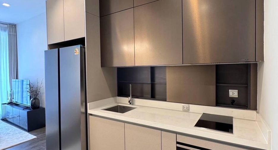 For rent 2 bedrooms condo in Ratchathewi, Bangkok